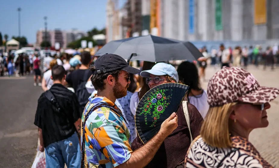 Përvëlohet  Evropa Perëndimore  Temperaturat në Portugali arrijnë mbi 40 gradë Celsius