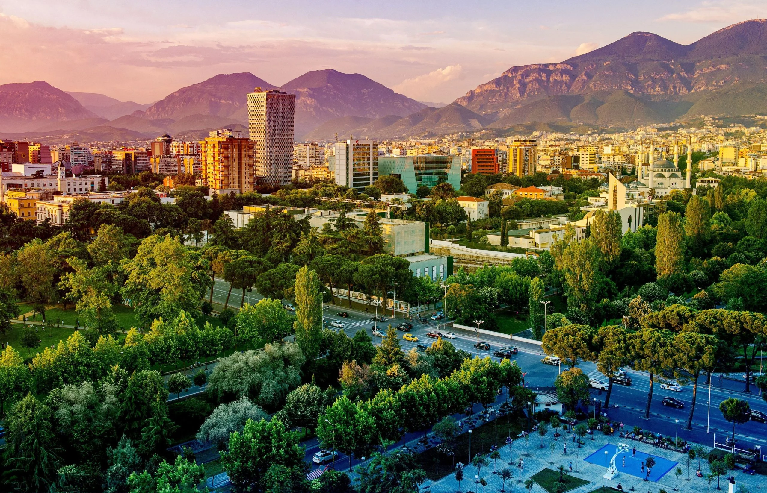 daily-mail-tirana-nje-nga-destinacionet-me-te-lira-per-pushime-ne-evrope