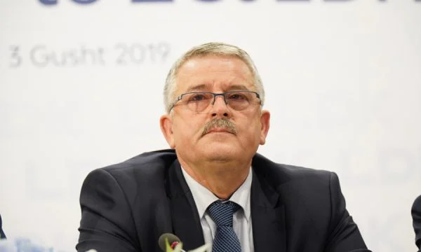 Agim Veliut i hapen dyert për t u kthyer  Dega e LDK së në Podujevë e propozon për deputet