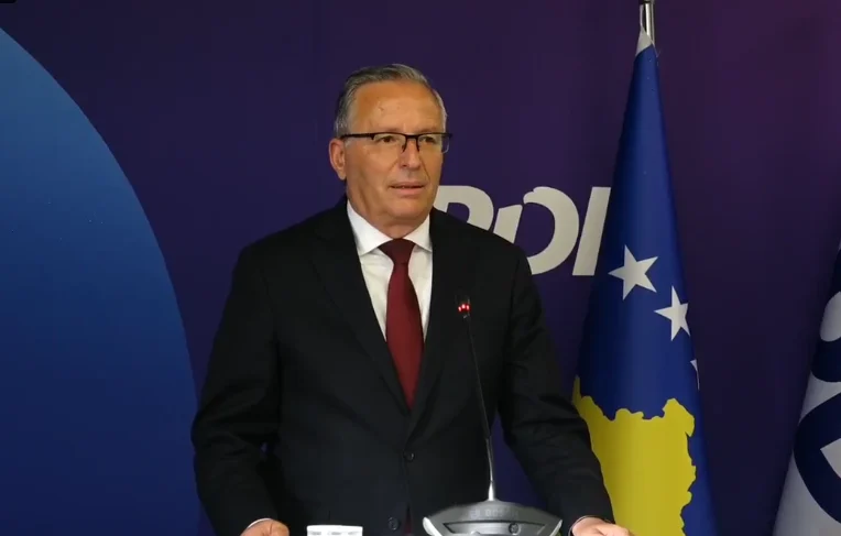 PDK ja refuzon rikthimin e Fatmir Limajt në parti