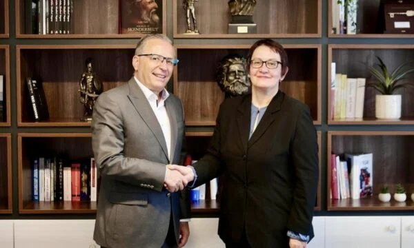 Aida Dërguti në PDK  Hamza  Në këtë mision  do të punojmë bashkë
