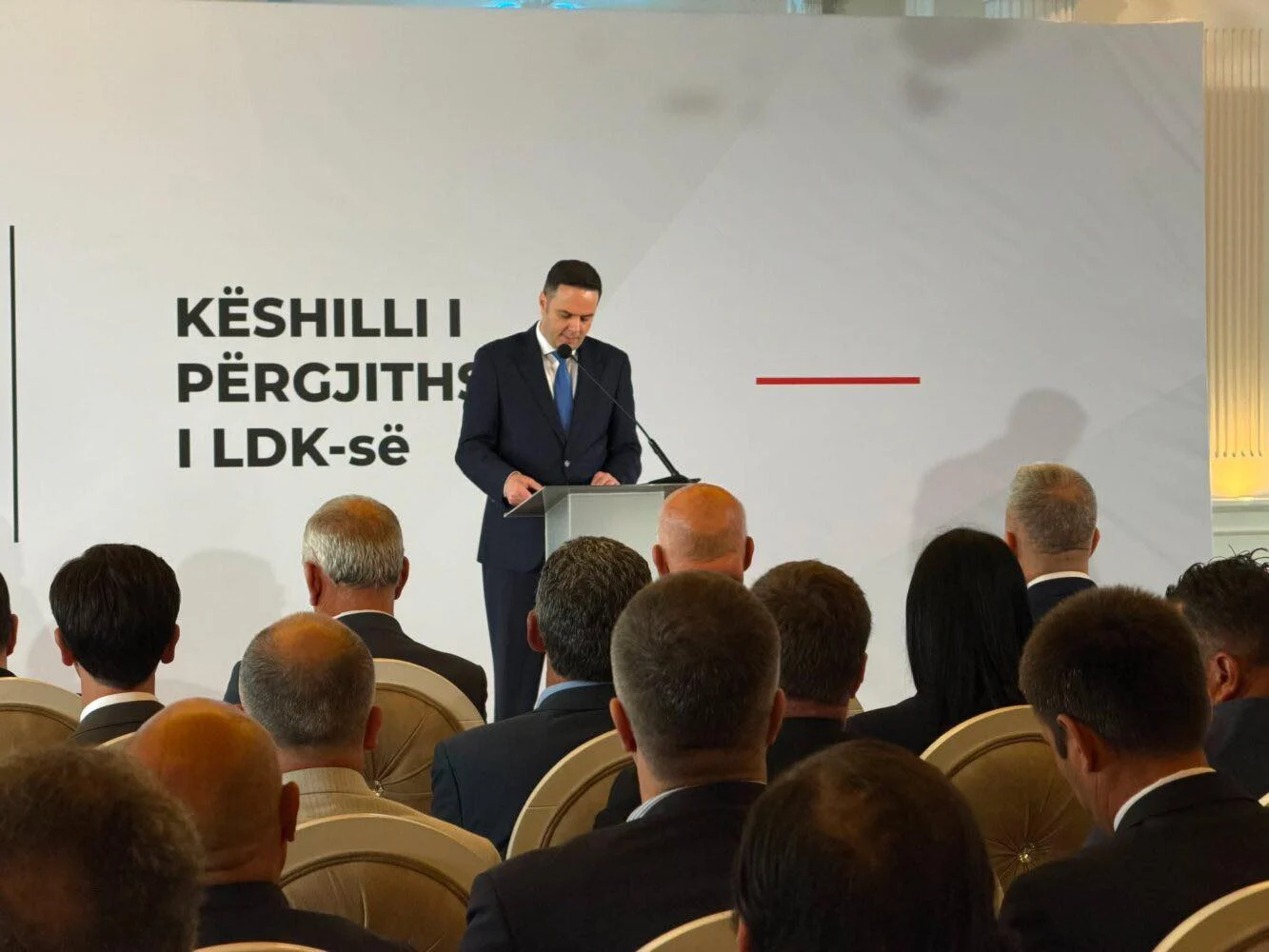 Abdixhiku për Vetëvendosjen  Ua dhamë nënshkrimet dhe emrin  çka t u bëjmë më këtyre 