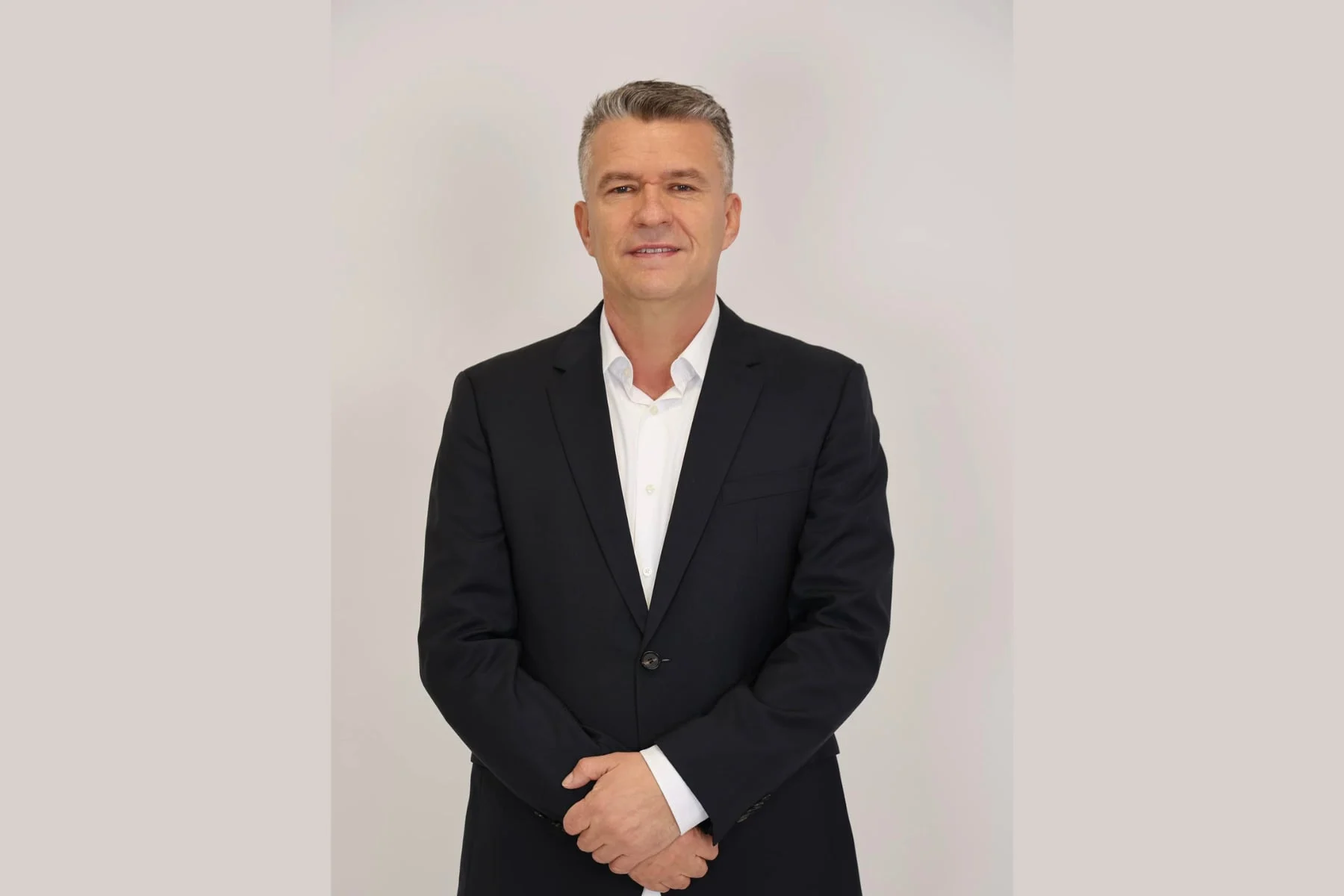 Bashkëpunimi me LVV  Demaku  Nuk e kemi diskutuar ende këtë çështje në parti