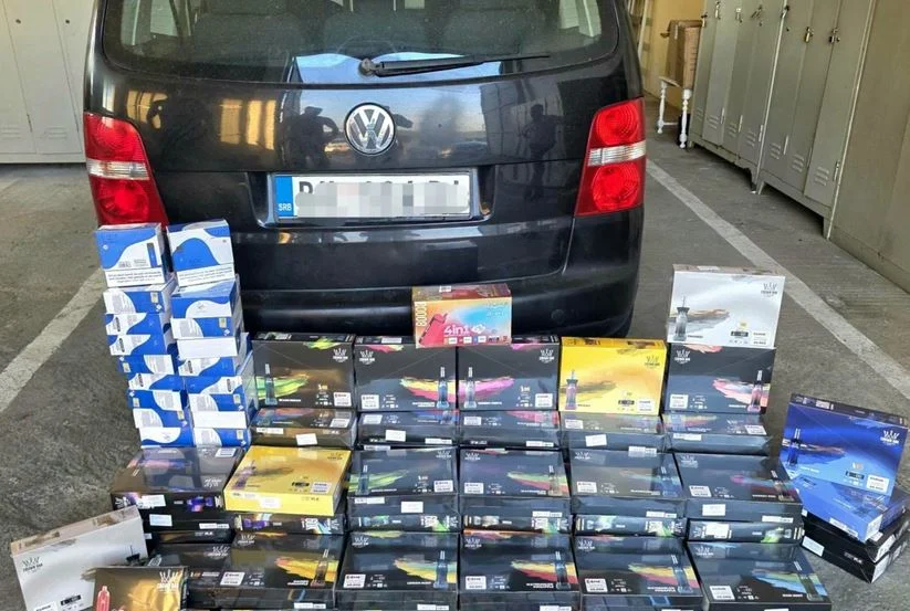 Sekuestrohen 656 cigare elektronike  u futën kundërligjshëm nga Serbia