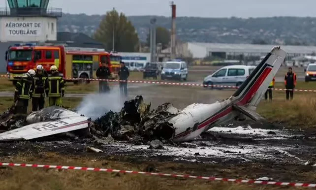 Rrëzohet aeroplani në Francë  vdesin 11 persona