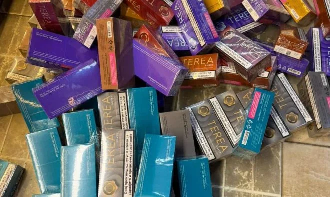 Dogana sekuestron cigare elektrike me vlerë rreth 12 mijë euro