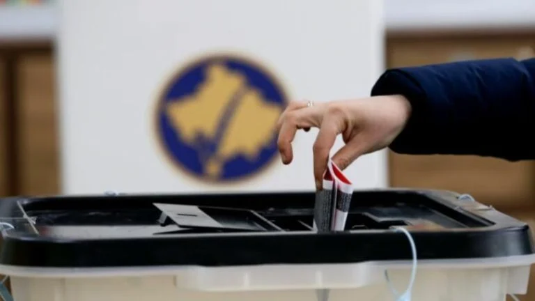 KQZ ja tregon çfarë dokumenti duhet të keni me vete për të votuar nesër