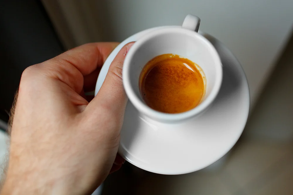 cka-ndodh-kur-pini-kafe-ne-barkun-bosh