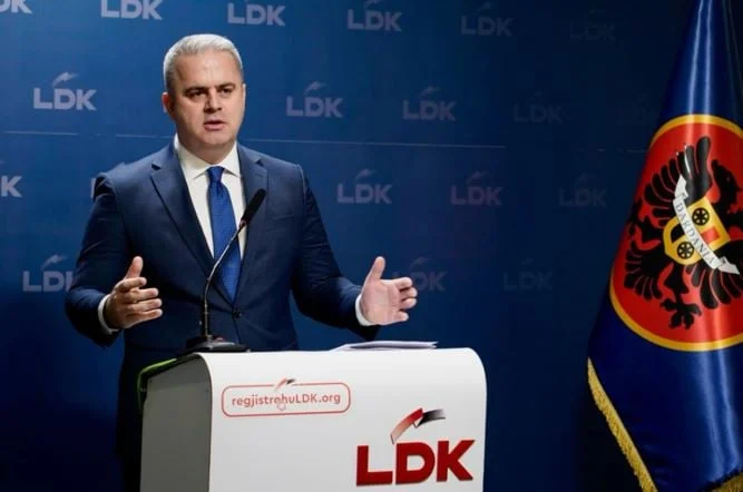 azemi-i-ldk-se-kurti-s-ka-bere-perpjekje-serioze-per-marreveshje-politike