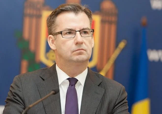 emerim-i-ri-nga-be-ja-per-kosoven-dirk-schubel-ze-vendin-e-oravit