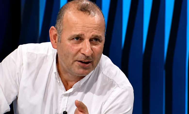 Canaj  Na kanë lodhur njerëzit e padijshëm dhe politika e pamëshirshme