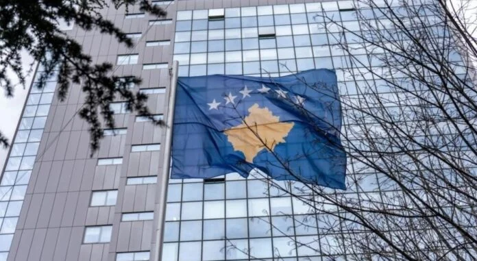 Kushtëzimet për institucionet 