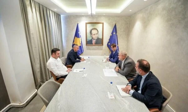 terras-kurti-te-tregohet-burreshtetas-te-ndertoje-koalicion-funksional-dhe-te-siguroje-zgjedhjen-e-presidentit