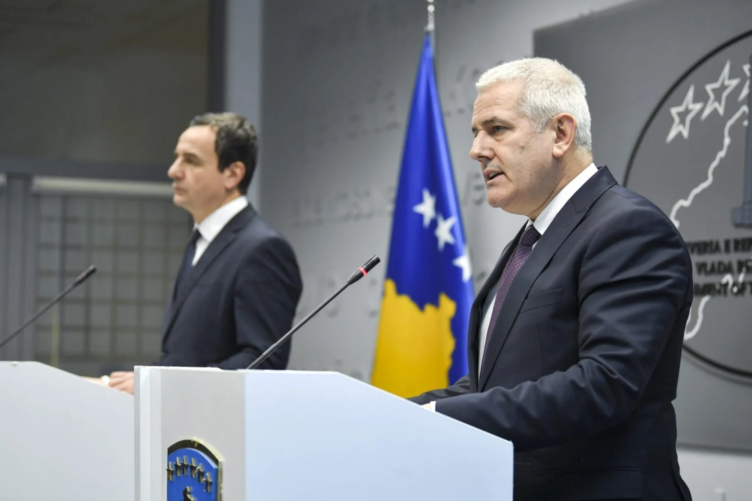Sveçla  Partitë opozitare ta shtrëngojnë dorën e shtrirë nga Vetëvendosje