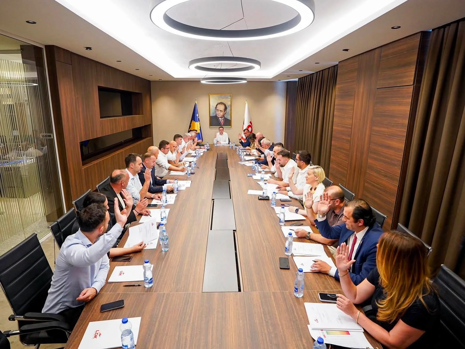 Kryesia Qendrore i jep mbështetje Abdixhikut