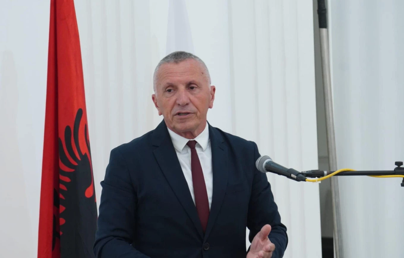 Kamberi  Do të inicioj kërkesë për shkarkimin e ministres Paunoviq