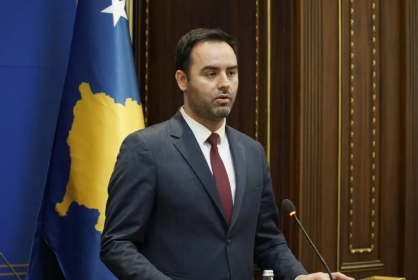 sali-berisha-kerkon-qe-shqiperia-ta-shpall-non-grata-ministren-serbe-paunoviq