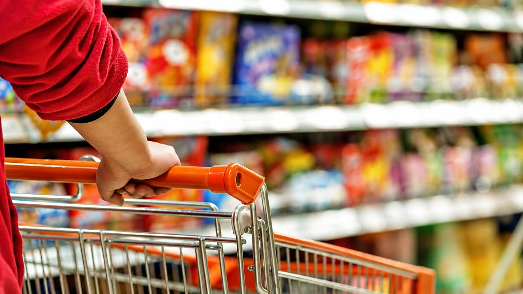 Në raftet e dyqaneve  importi mund produktin kosovar